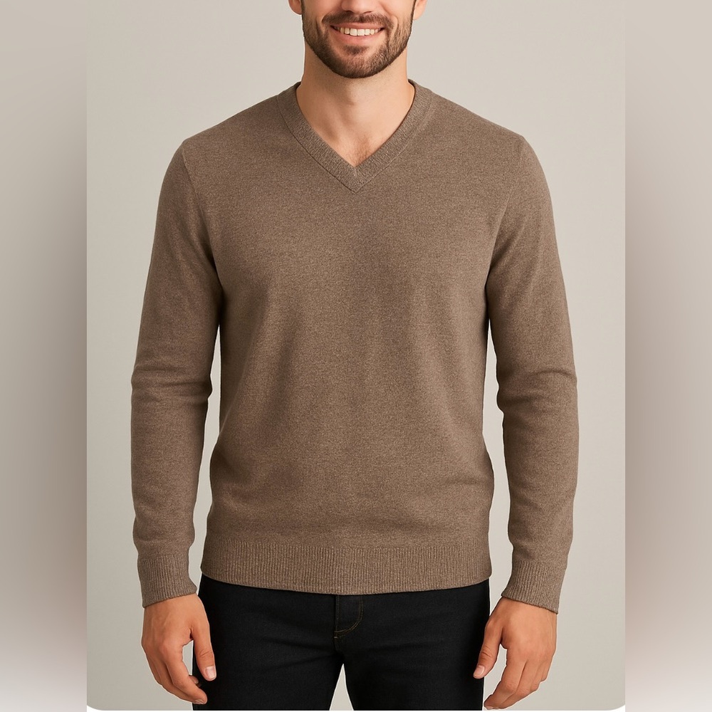 Banana Republic Luxury Blend V- neck sweater L Tan Cotton-Cashmere Minimalist